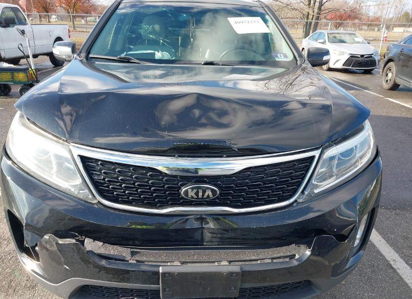 Photo 6 of 2015 Kia Sorento LX (VIN 5XYKT4A64FG641360)