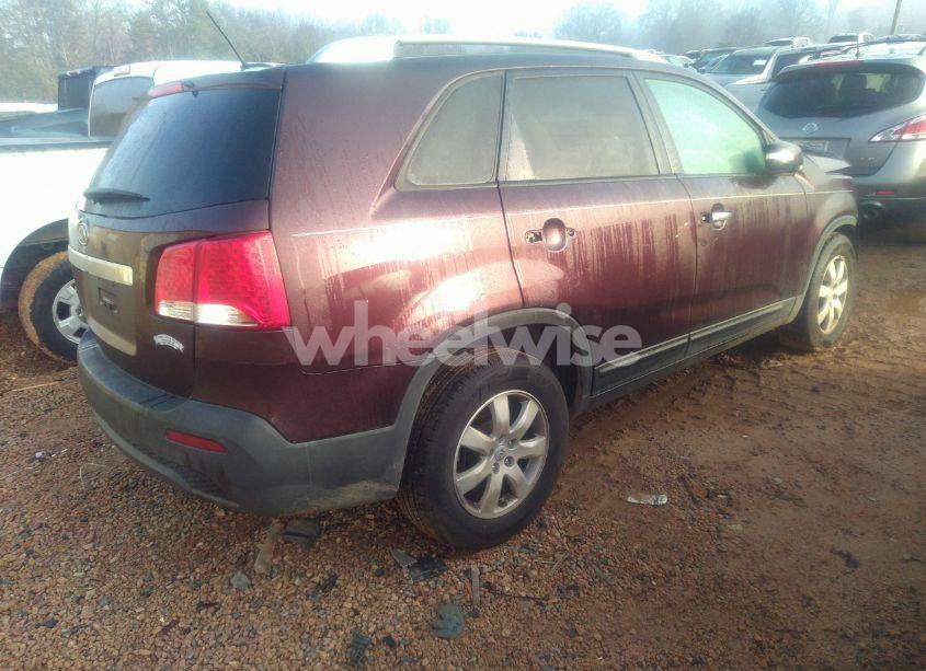 Photo 4 of 2012 Kia Sorento LX (VIN 5XYKT4A65CG218475)