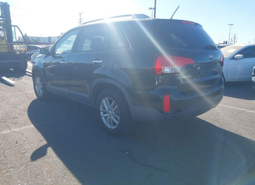 Photo 3 of 2014 Kia Sorento LX (VIN 5XYKT4A65EG434863)