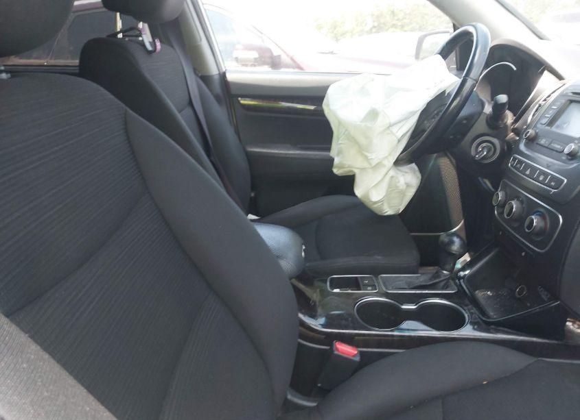 Photo 5 of 2014 Kia Sorento LX (VIN 5XYKT4A65EG456913)