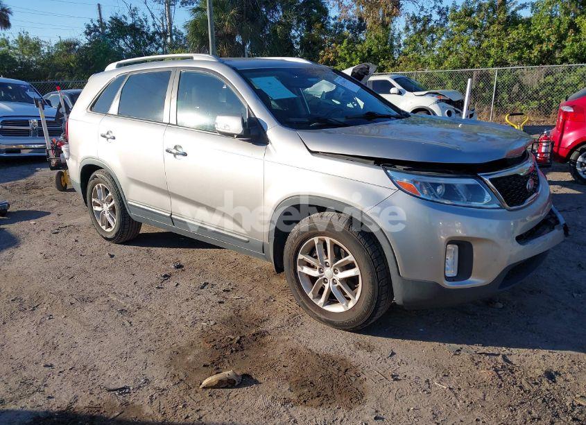 2014 Kia Sorento LX (VIN 5XYKT4A65EG463974) main photo