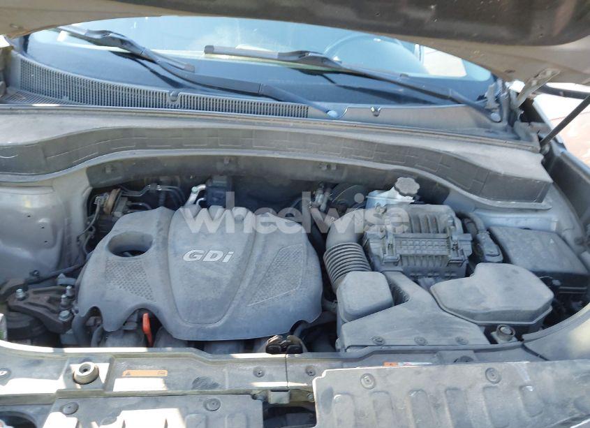 Photo 10 of 2014 Kia Sorento LX (VIN 5XYKT4A65EG463974)