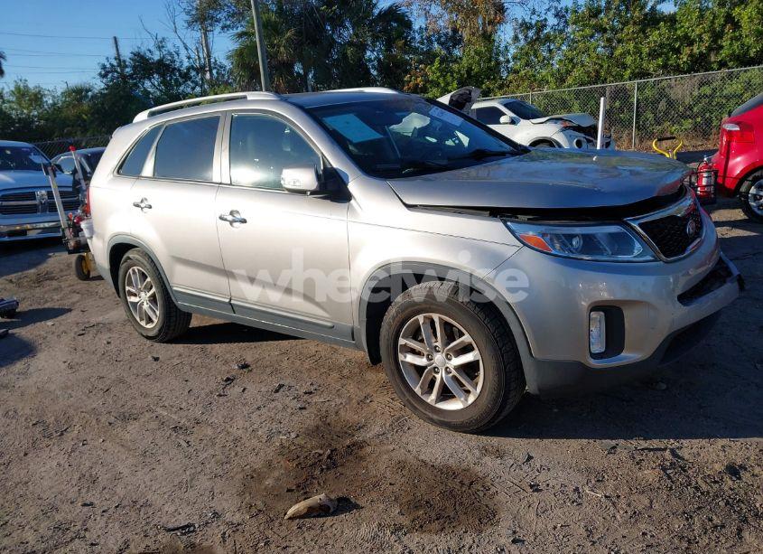 Photo 13 of 2014 Kia Sorento LX (VIN 5XYKT4A65EG463974)