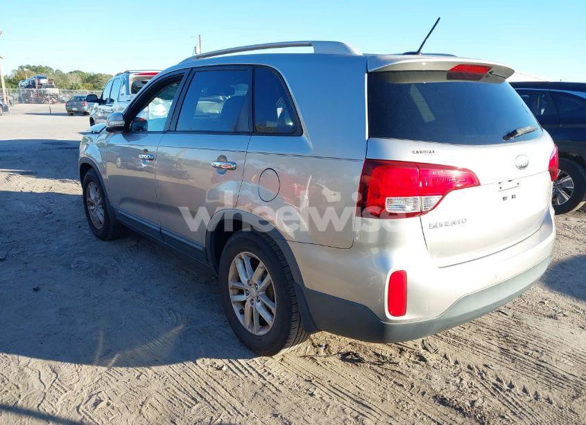 Photo 3 of 2014 Kia Sorento LX (VIN 5XYKT4A65EG463974)