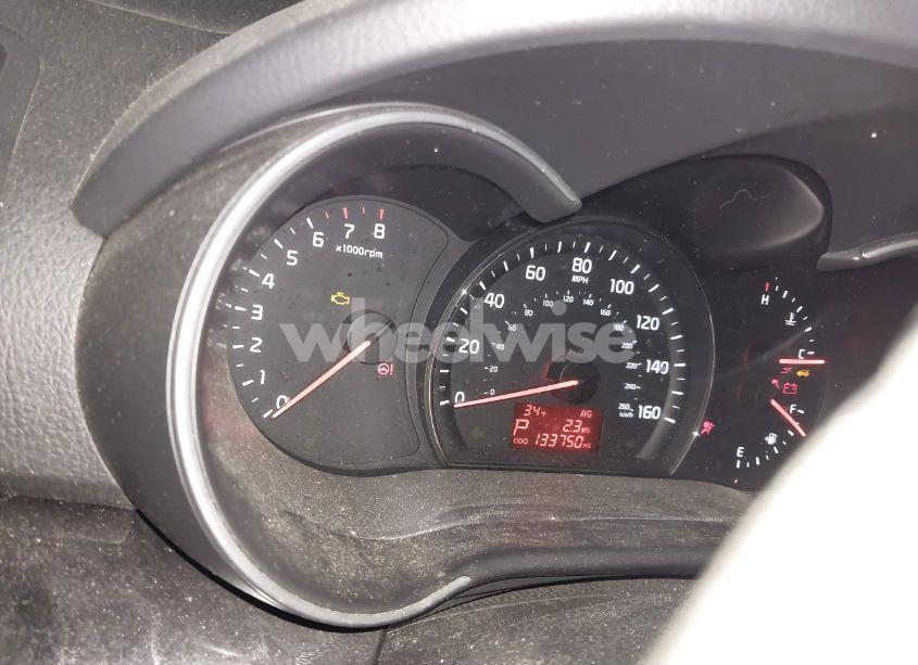 Photo 7 of 2015 Kia Sorento LX (VIN 5XYKT4A65FG608755)