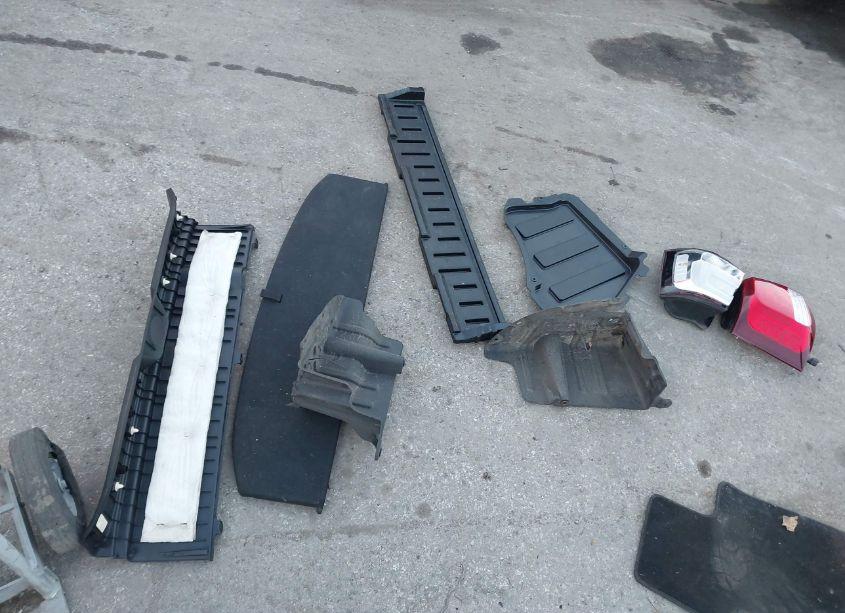 Photo 12 of 2015 Kia Sorento LX (VIN 5XYKT4A65FG623515)