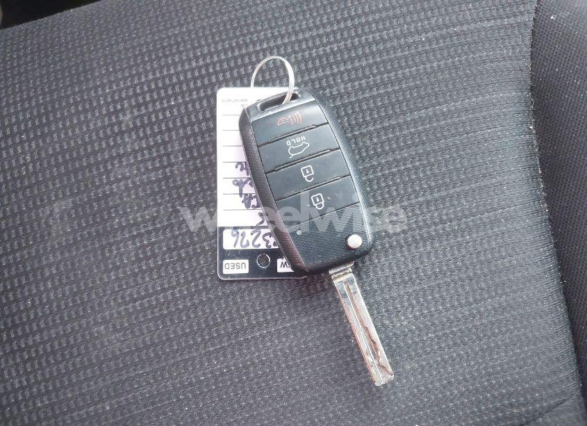 Photo 11 of 2015 Kia Sorento LX (VIN 5XYKT4A65FG659155)