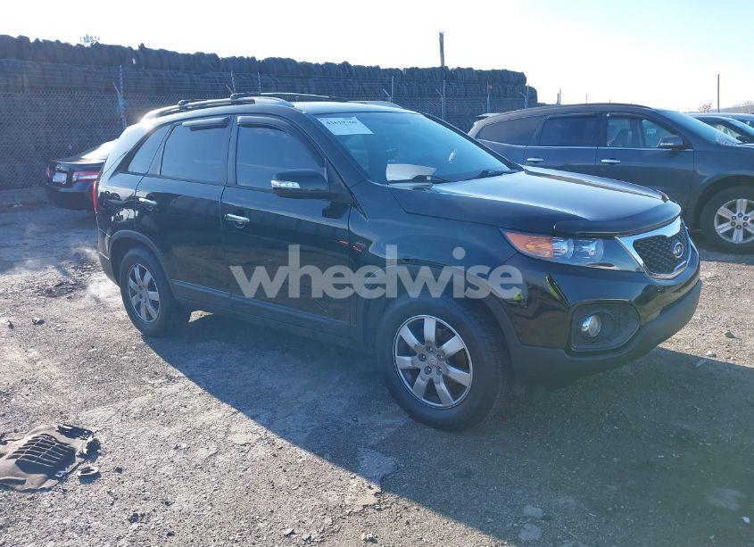 2012 Kia Sorento LX (VIN 5XYKT4A66CG206786) main photo