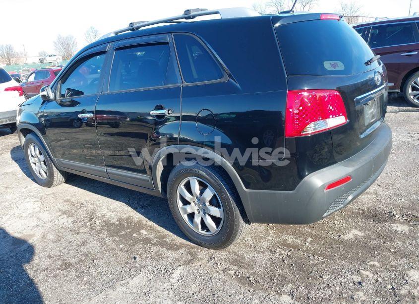 Photo 3 of 2012 Kia Sorento LX (VIN 5XYKT4A66CG206786)