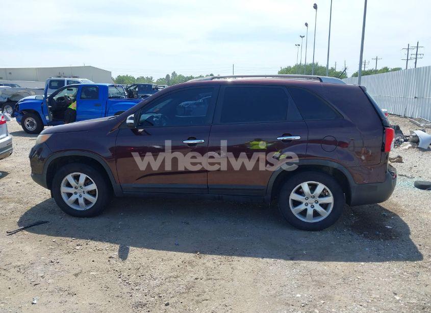 Photo 14 of 2012 Kia Sorento LX (VIN 5XYKT4A66CG221546)
