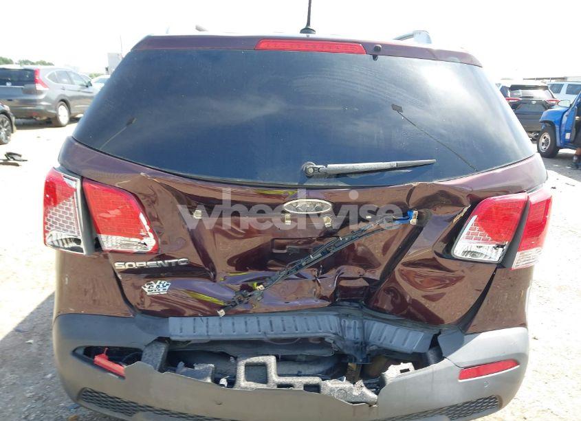 Photo 6 of 2012 Kia Sorento LX (VIN 5XYKT4A66CG221546)