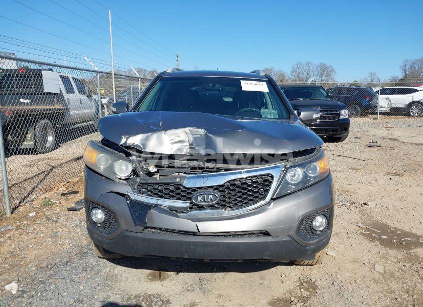 Photo 11 of 2013 Kia Sorento LX (VIN 5XYKT4A66DG357211)