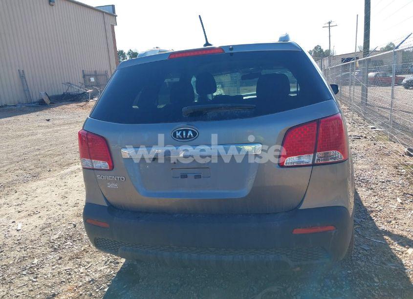 Photo 15 of 2013 Kia Sorento LX (VIN 5XYKT4A66DG357211)