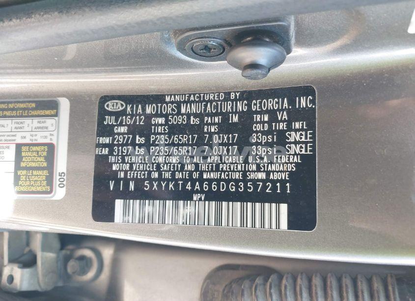 Photo 9 of 2013 Kia Sorento LX (VIN 5XYKT4A66DG357211)