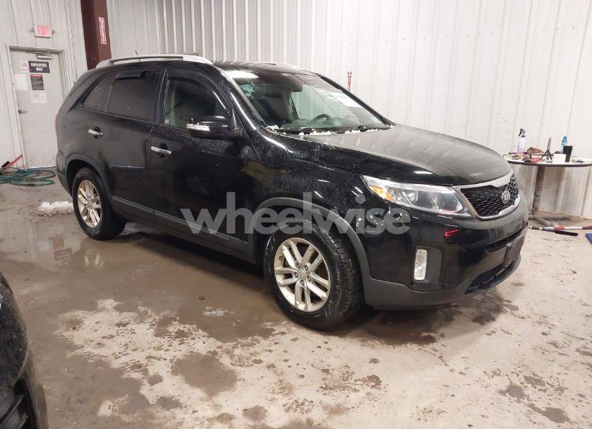 2014 Kia Sorento LX (VIN 5XYKT4A66EG492822) main photo