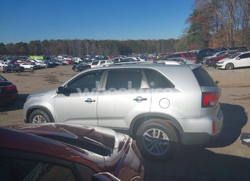 Photo 14 of 2014 Kia Sorento LX (VIN 5XYKT4A66EG500899)