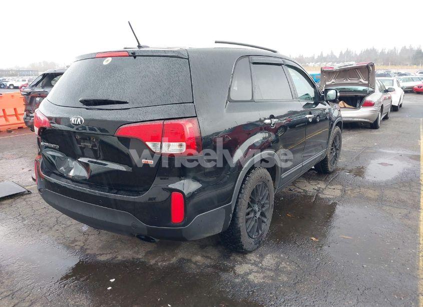 Photo 4 of 2014 Kia Sorento LX (VIN 5XYKT4A66EG515869)