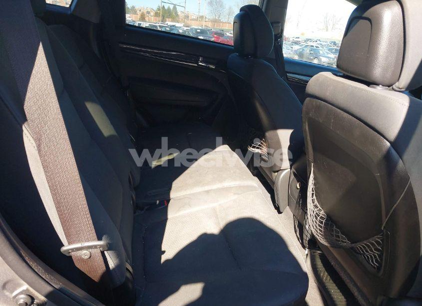 Photo 8 of 2012 Kia Sorento LX (VIN 5XYKT4A67CG191585)