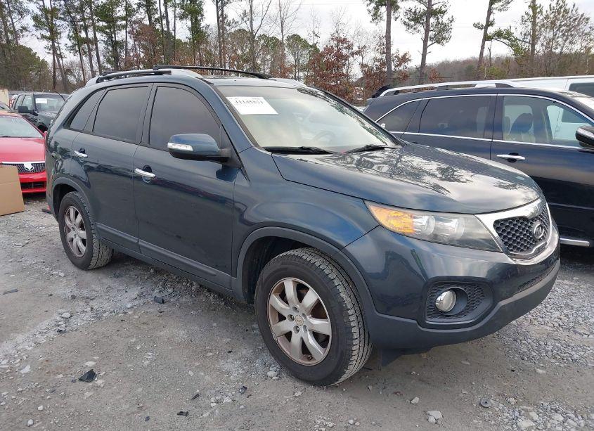 2012 Kia Sorento LX (VIN 5XYKT4A67CG196284) main photo