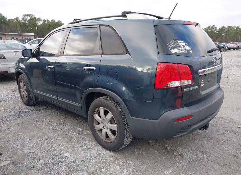 Photo 3 of 2012 Kia Sorento LX (VIN 5XYKT4A67CG196284)