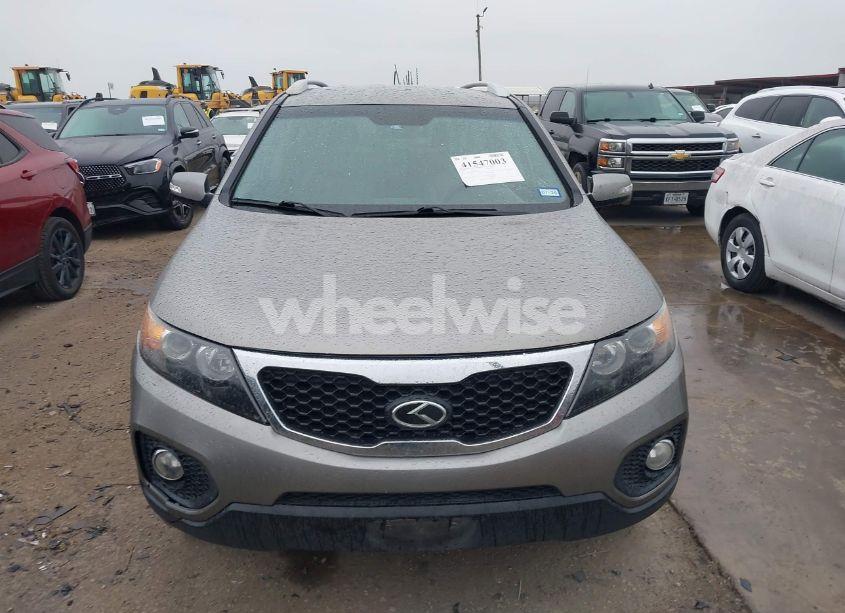 Photo 12 of 2012 Kia Sorento LX (VIN 5XYKT4A67CG238663)