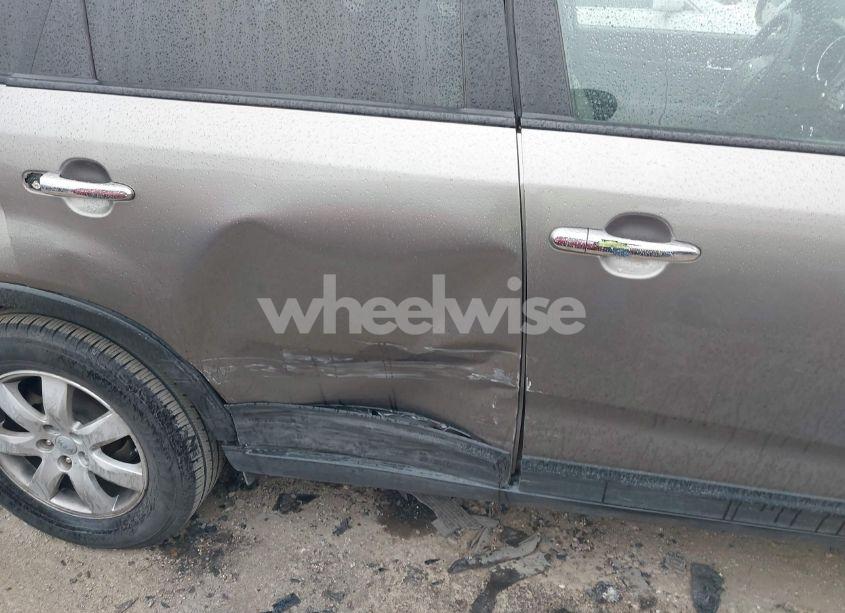 Photo 6 of 2012 Kia Sorento LX (VIN 5XYKT4A67CG238663)