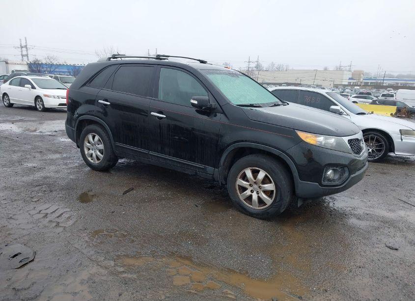 2012 Kia Sorento LX (VIN 5XYKT4A67CG260341) main photo