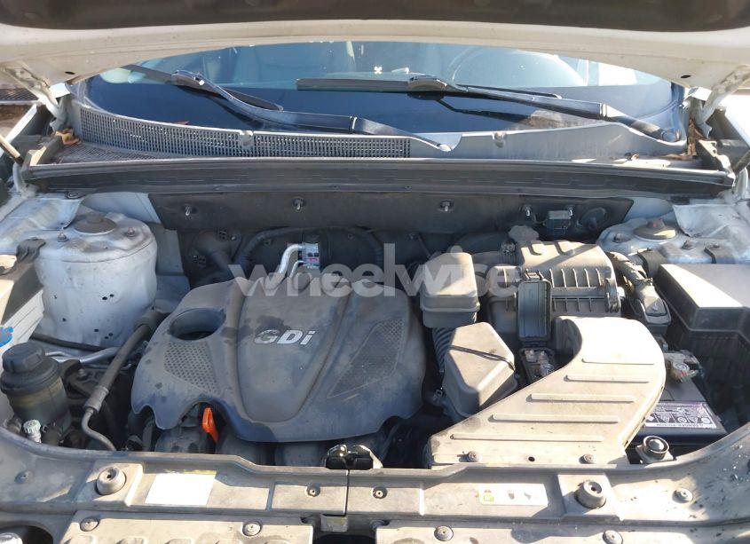 Photo 10 of 2013 Kia Sorento LX (VIN 5XYKT4A67DG358433)