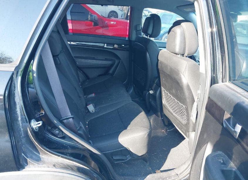 Photo 8 of 2014 Kia Sorento LX (VIN 5XYKT4A67EG482624)