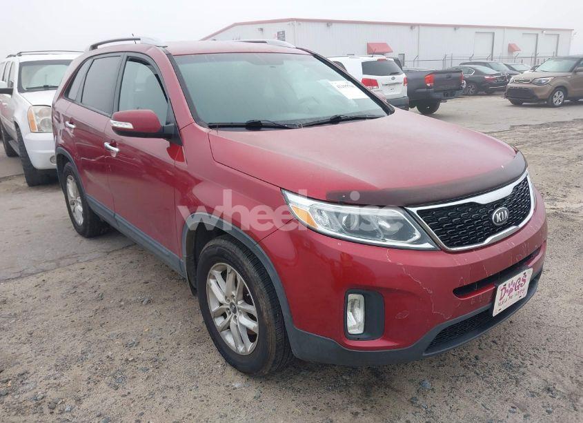 2014 Kia Sorento LX (VIN 5XYKT4A67EG501883) main photo