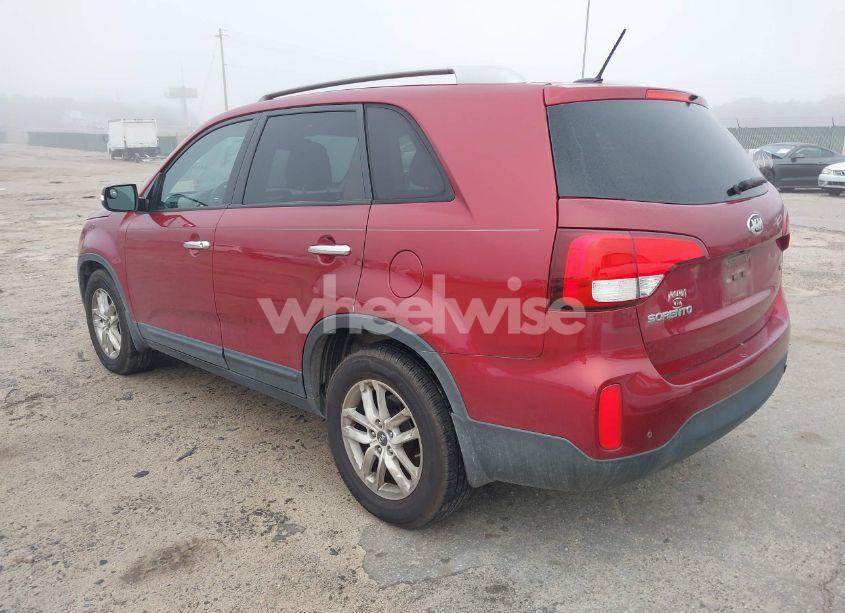 Photo 3 of 2014 Kia Sorento LX (VIN 5XYKT4A67EG501883)