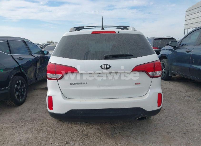 Photo 16 of 2014 Kia Sorento LX (VIN 5XYKT4A67EG511958)