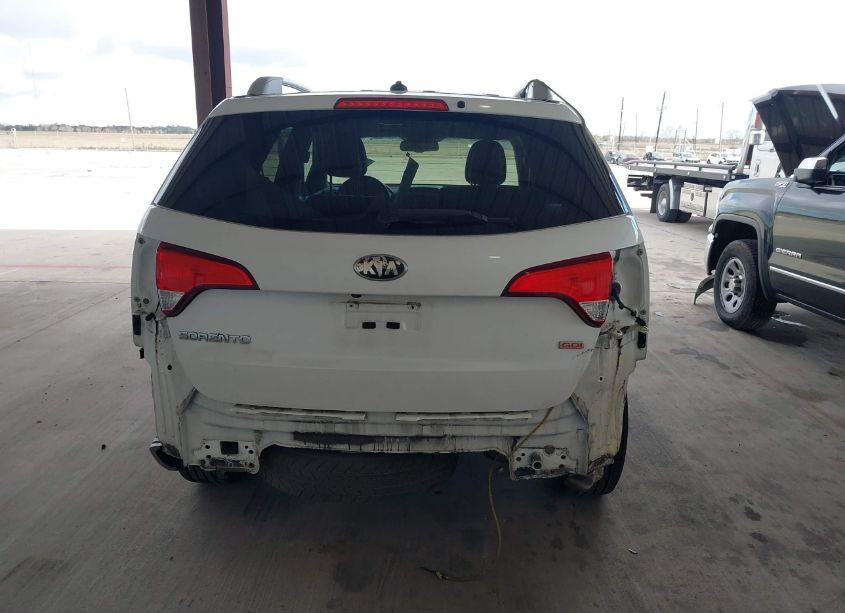 Photo 6 of 2015 Kia Sorento LX (VIN 5XYKT4A67FG562183)