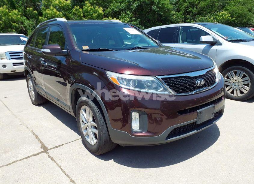 2015 Kia Sorento LX (VIN 5XYKT4A67FG572776) main photo