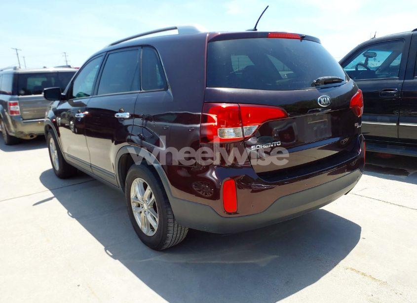 Photo 3 of 2015 Kia Sorento LX (VIN 5XYKT4A67FG572776)