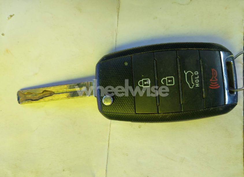 Photo 11 of 2015 Kia Sorento LX (VIN 5XYKT4A67FG578934)