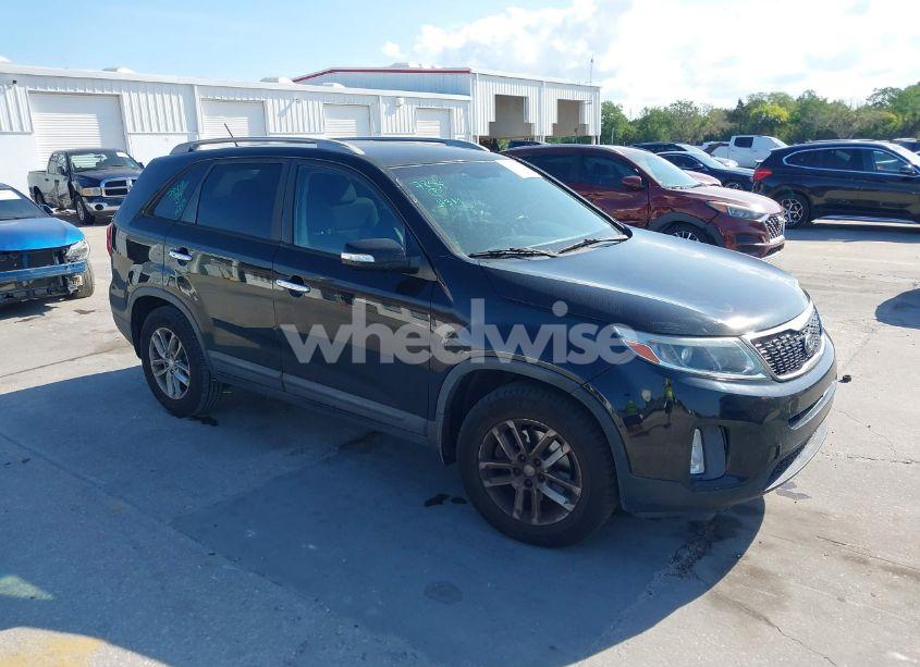 2015 Kia Sorento LX (VIN 5XYKT4A67FG632460) main photo