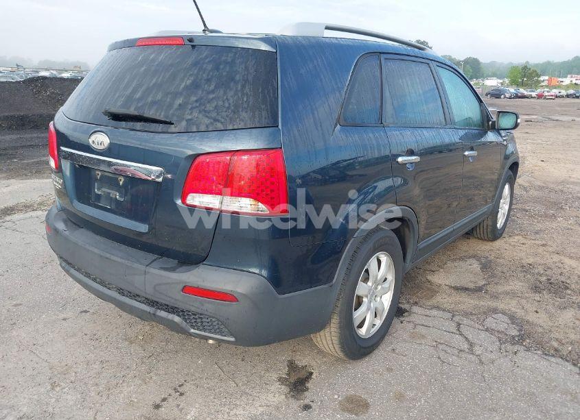 Photo 4 of 2012 Kia Sorento LX (VIN 5XYKT4A68CG197508)