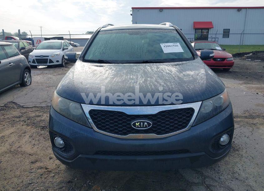 Photo 6 of 2012 Kia Sorento LX (VIN 5XYKT4A68CG197508)