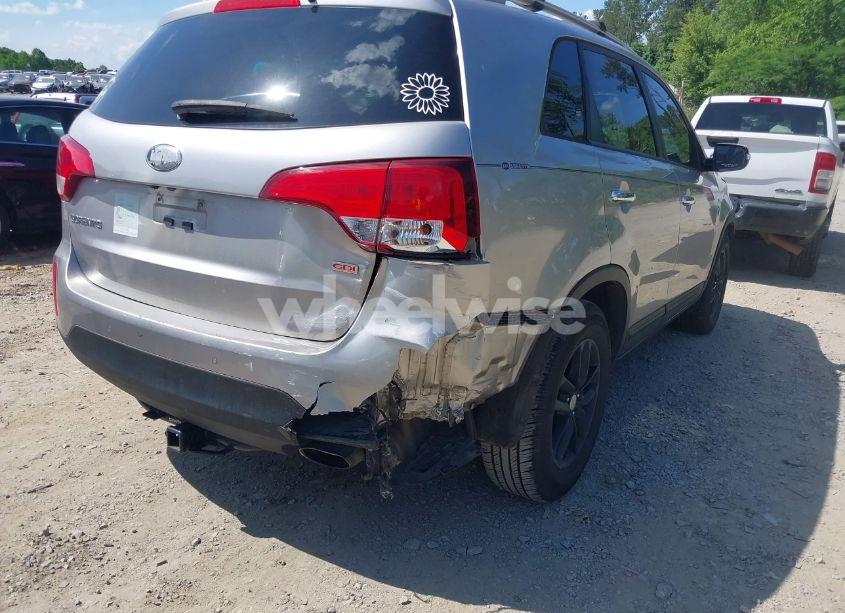 Photo 6 of 2015 Kia Sorento LX (VIN 5XYKT4A68FG620429)