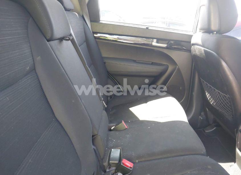 Photo 8 of 2015 Kia Sorento LX (VIN 5XYKT4A68FG620429)