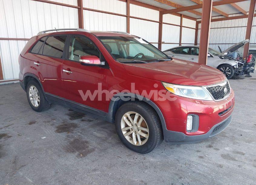 2015 Kia Sorento LX (VIN 5XYKT4A68FG657710) main photo