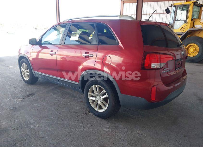 Photo 3 of 2015 Kia Sorento LX (VIN 5XYKT4A68FG657710)