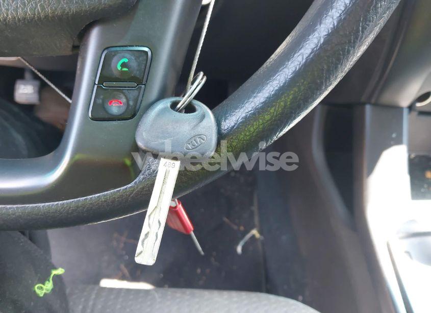 Photo 11 of 2012 Kia Sorento LX (VIN 5XYKT4A69CG232492)