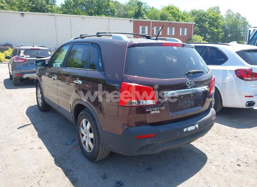 Photo 3 of 2012 Kia Sorento LX (VIN 5XYKT4A69CG232492)