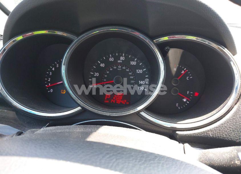 Photo 7 of 2012 Kia Sorento LX (VIN 5XYKT4A69CG232492)