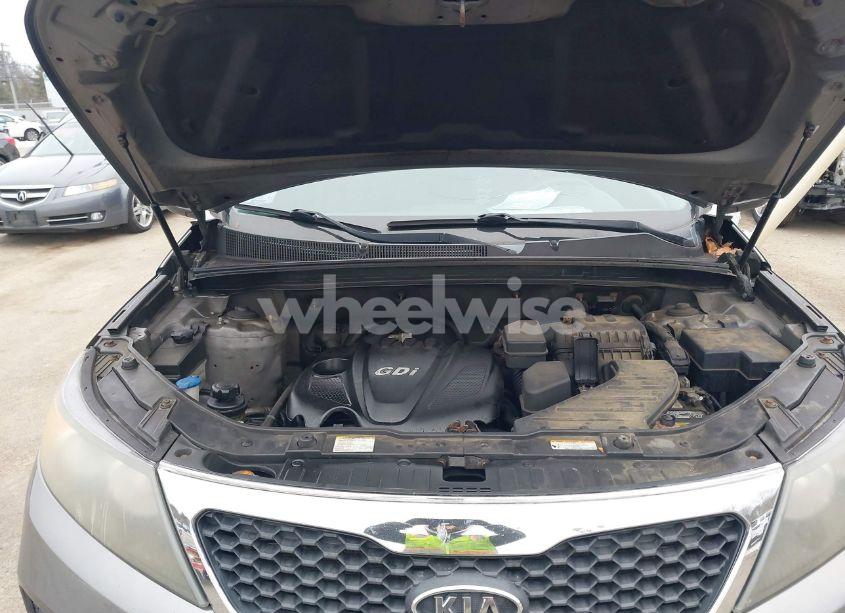 Photo 10 of 2012 Kia Sorento LX (VIN 5XYKT4A69CG238714)