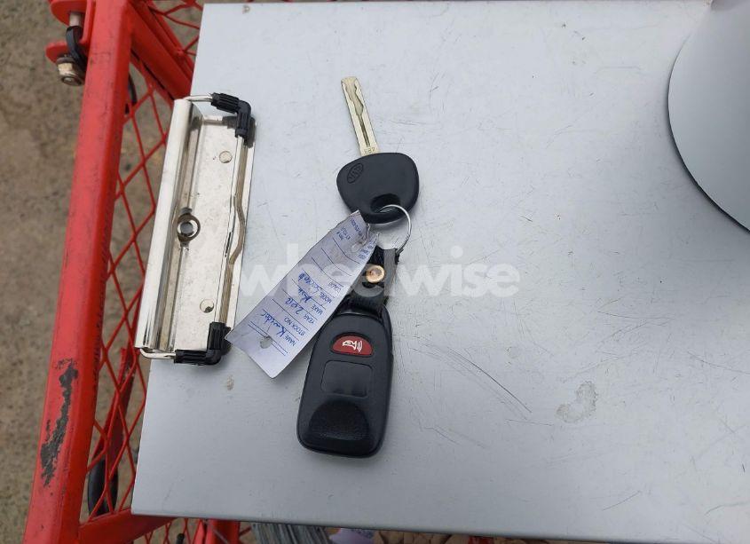 Photo 11 of 2012 Kia Sorento LX (VIN 5XYKT4A69CG238714)