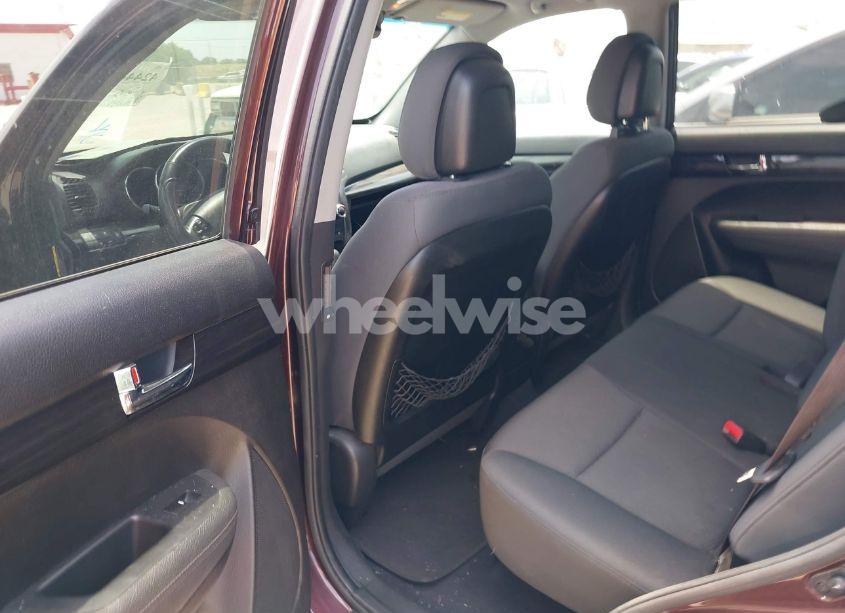 Photo 14 of 2012 Kia Sorento LX (VIN 5XYKT4A69CG257313)