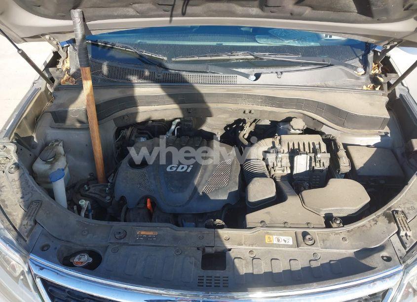 Photo 10 of 2014 Kia Sorento LX (VIN 5XYKT4A69EG458017)